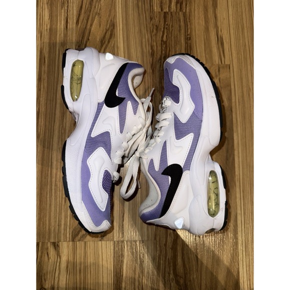 Nike Air Max 2 Light Violet Women's Sz 6 White Purple EUC 2019‎